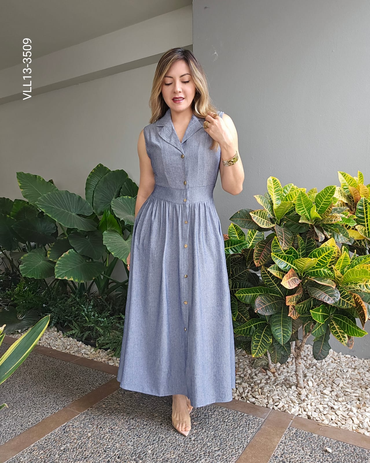 Vestido midi corte línea A modelo 3509