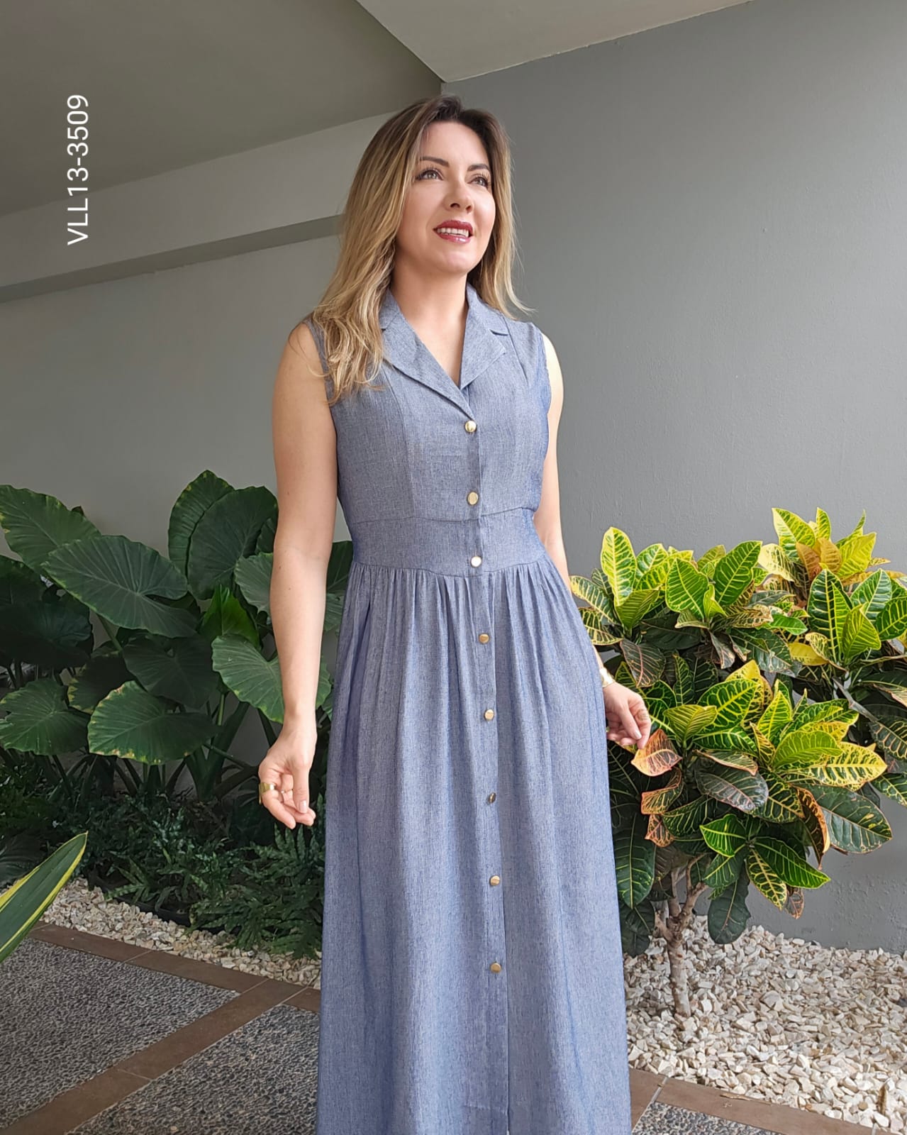 Vestido midi corte línea A modelo 3509