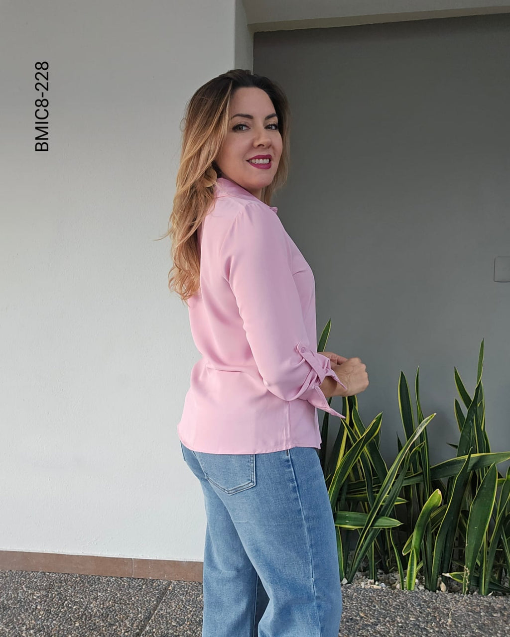Blusa clásica tela ligera y suave  H 228