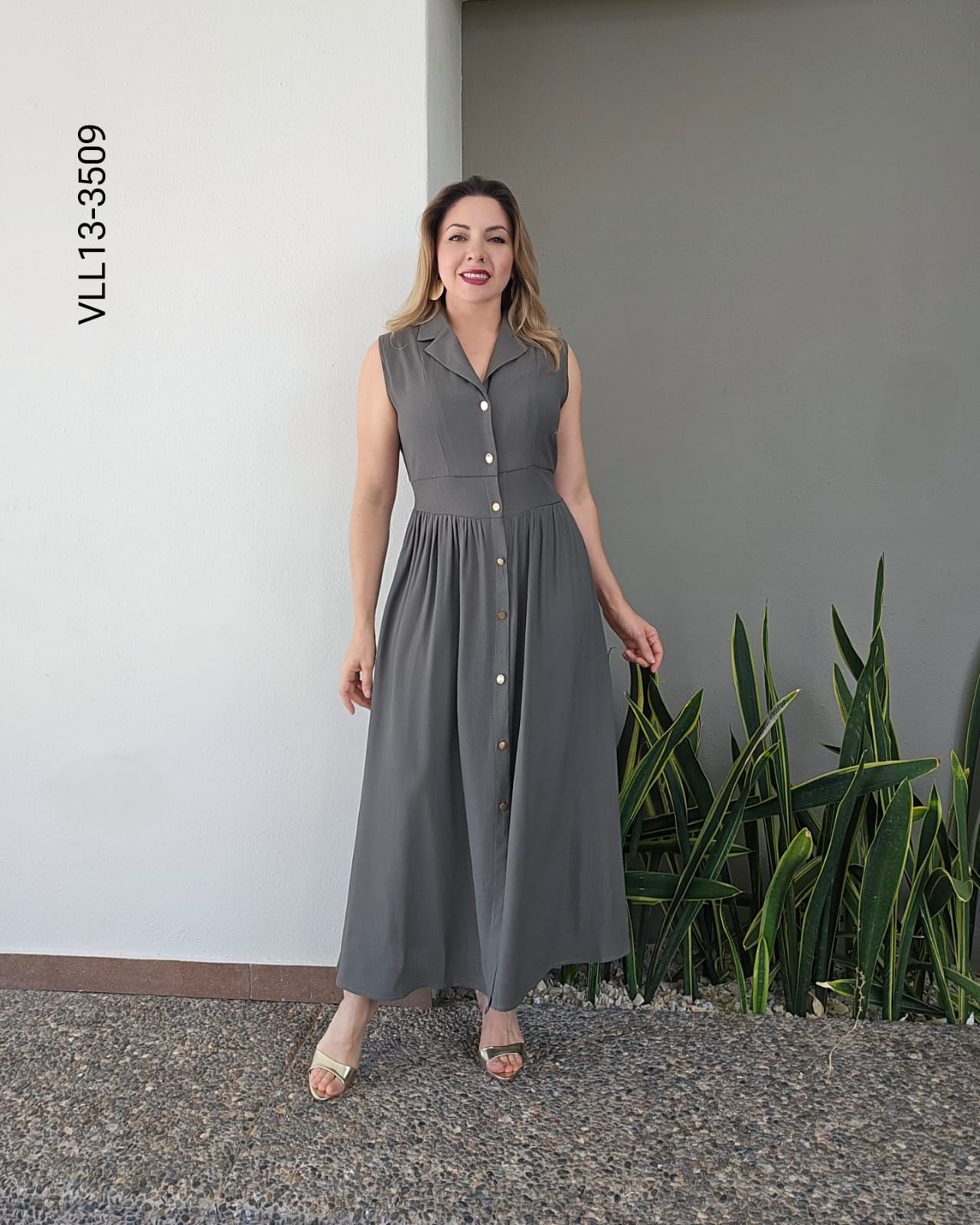 Vestido midi corte línea A modelo 3509