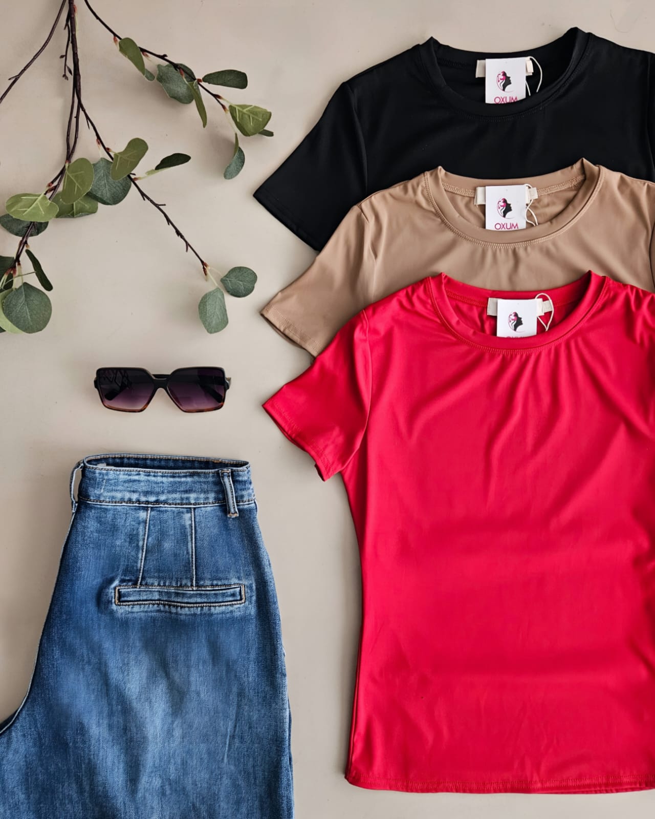 Blusa básica manga corta cuello redondo E 852