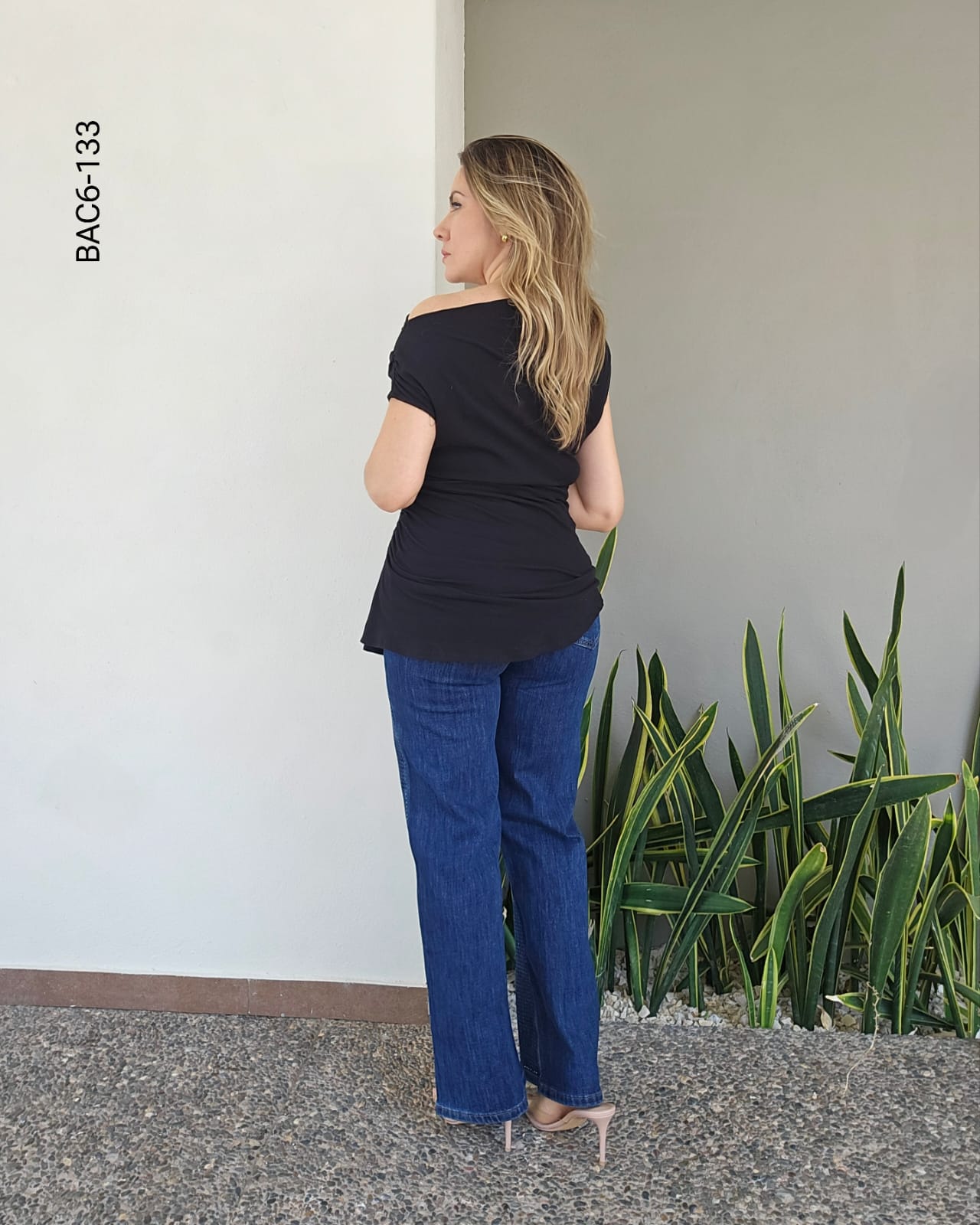 Blusa ajustada drapeado lateral F 133