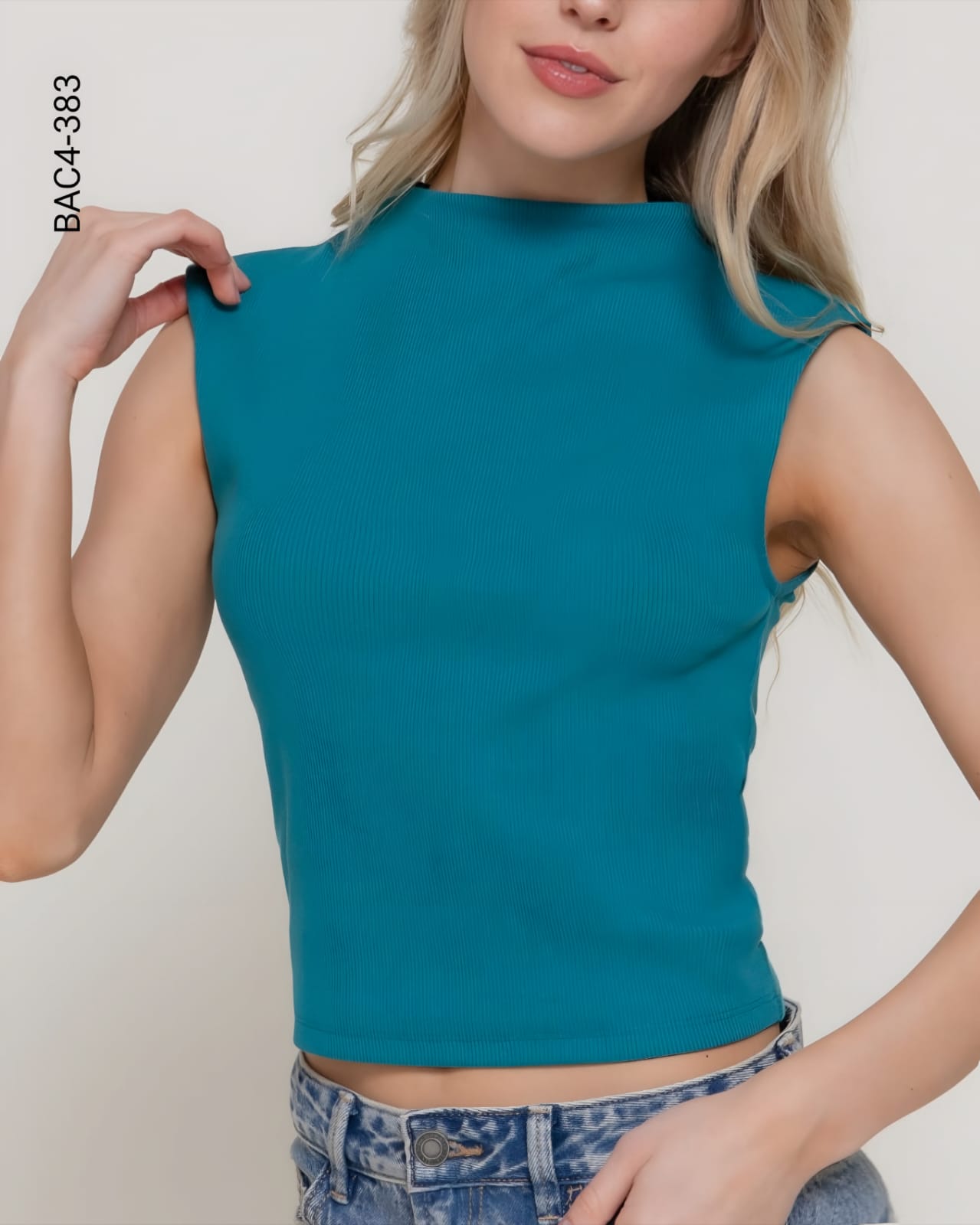 Blusa basica cuello redondo D 383