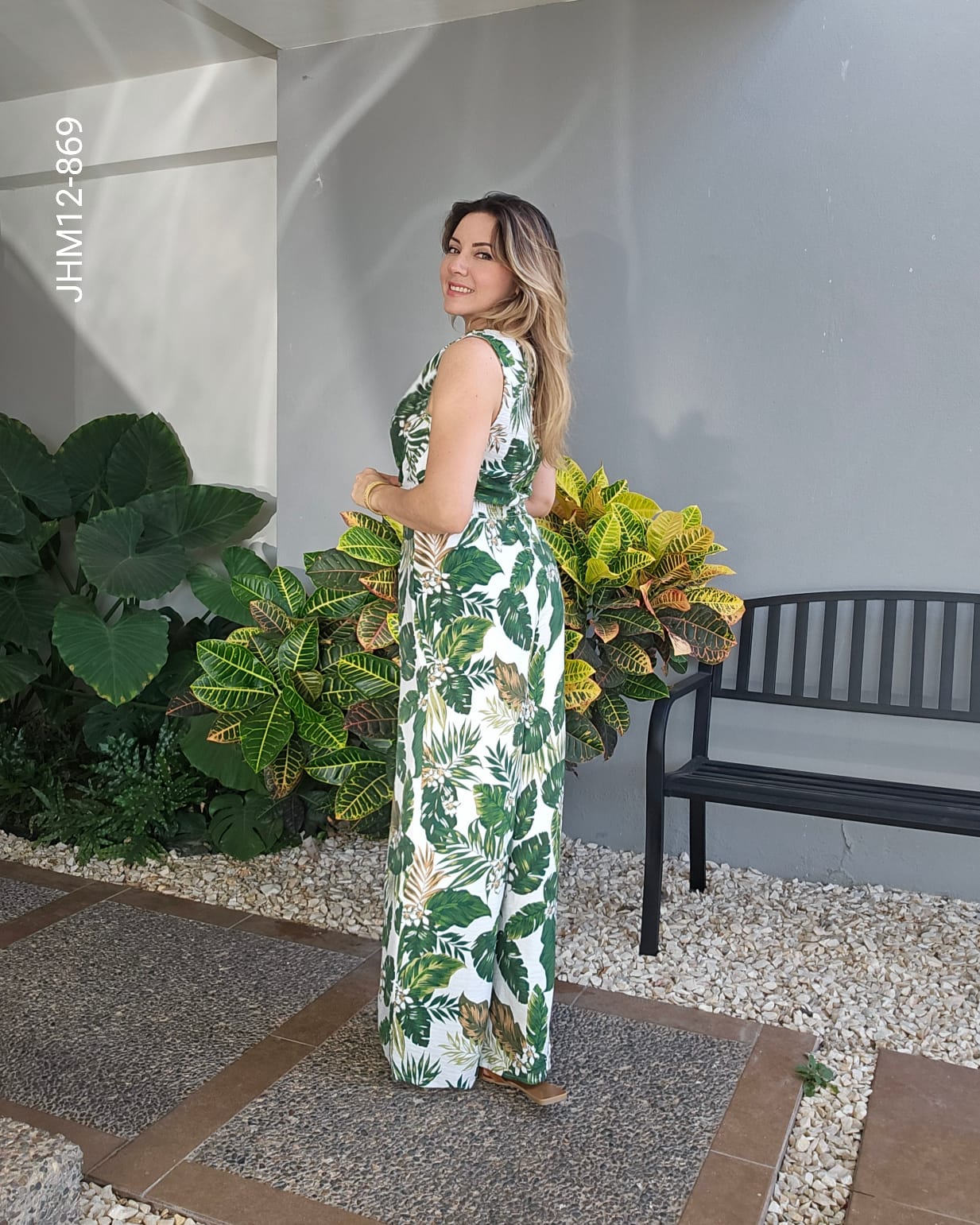 Jumper estilo tropical cuello V sin mangas L 869