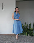 Vestido midi de mezclilla sin mangas V 1600