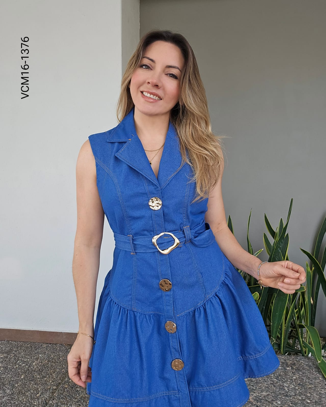 Vestido de mezclilla botones dorados  P 1376