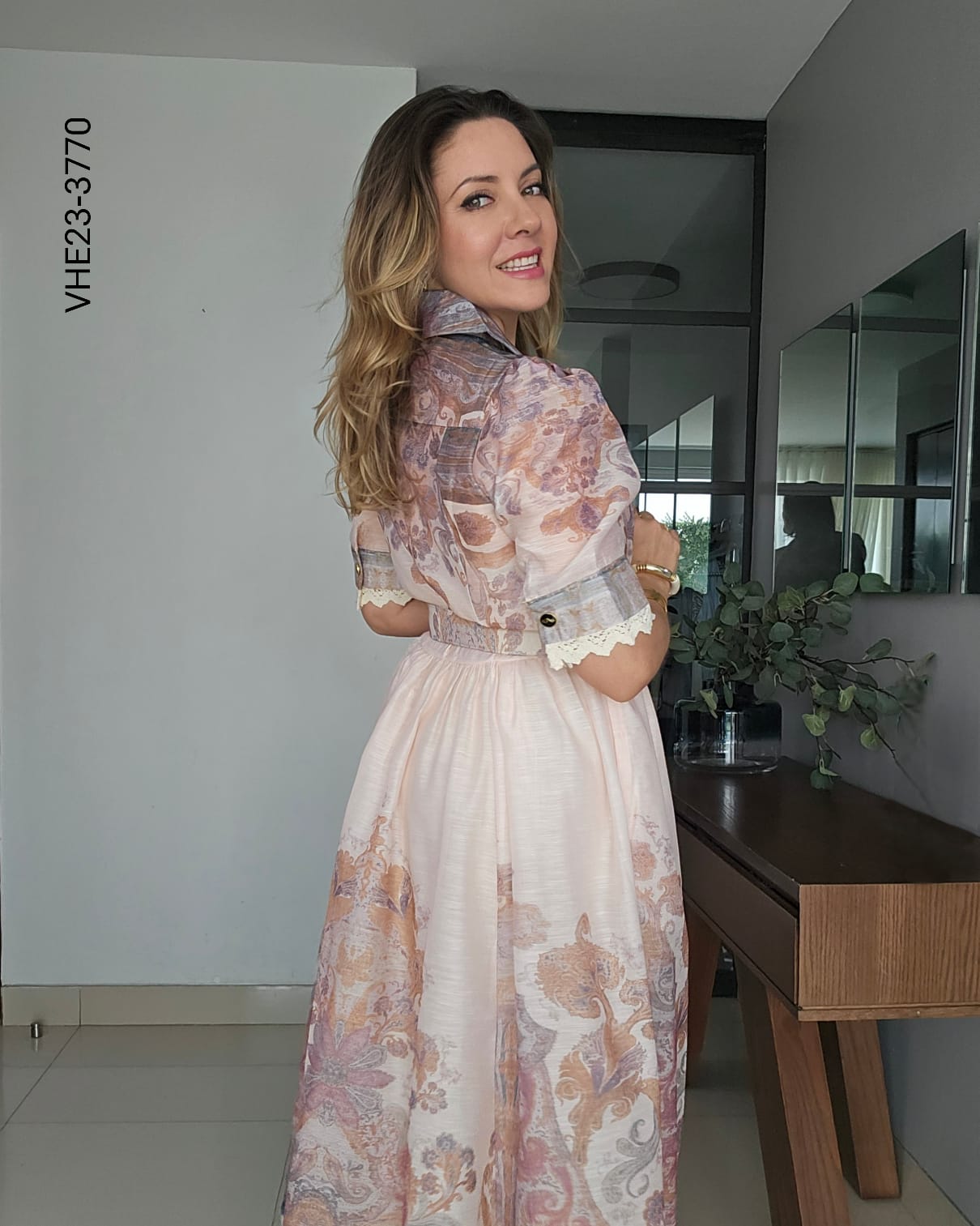 Vestido camisero midi con cinturón W 4770
