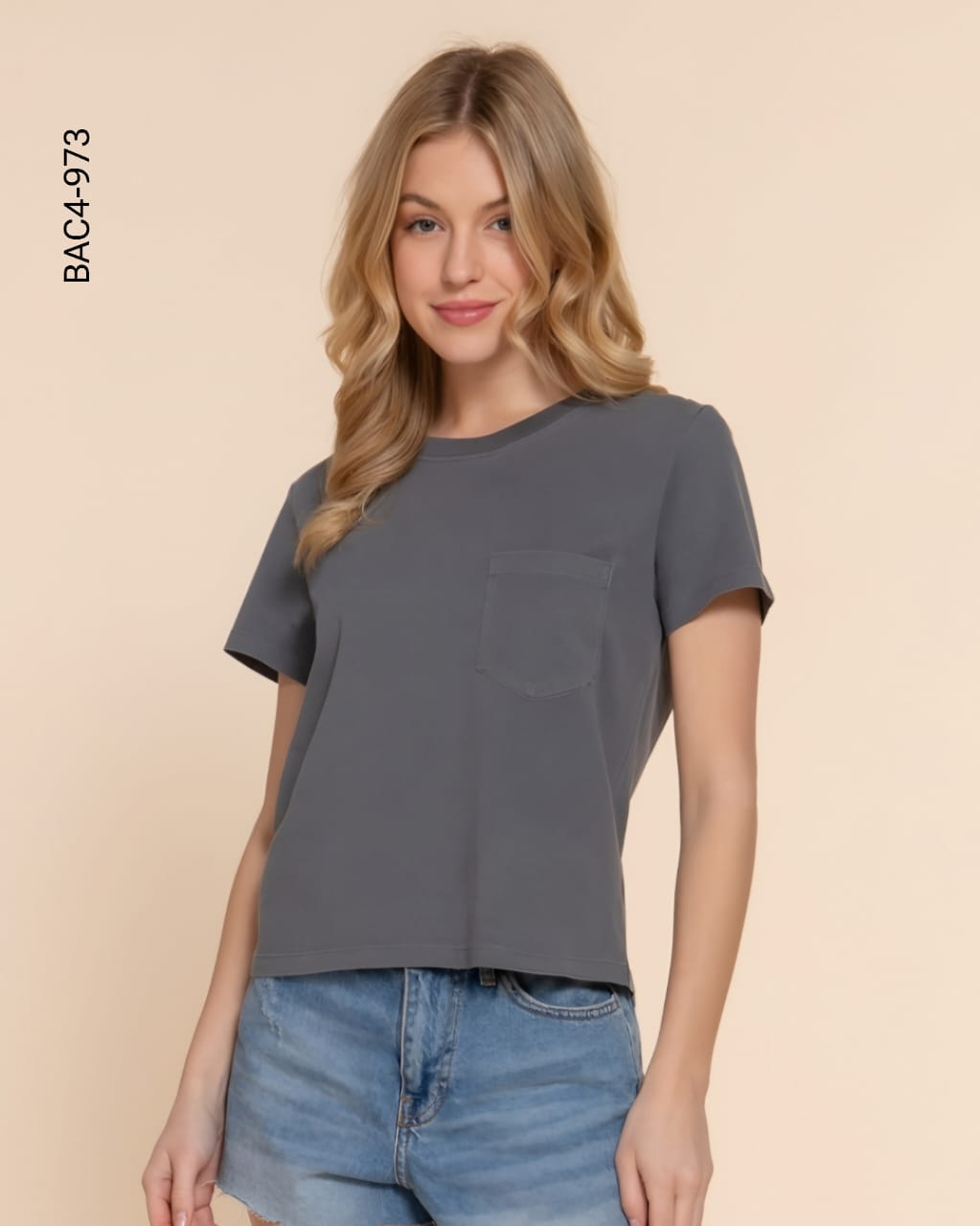 Blusa corte recto cuello redondo D 973
