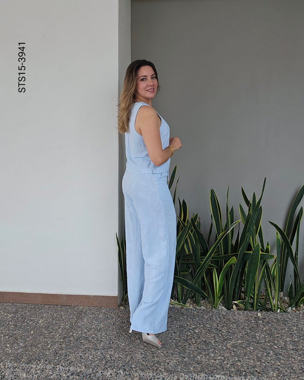 Set  blusa sin mangas y pantalón O 3941