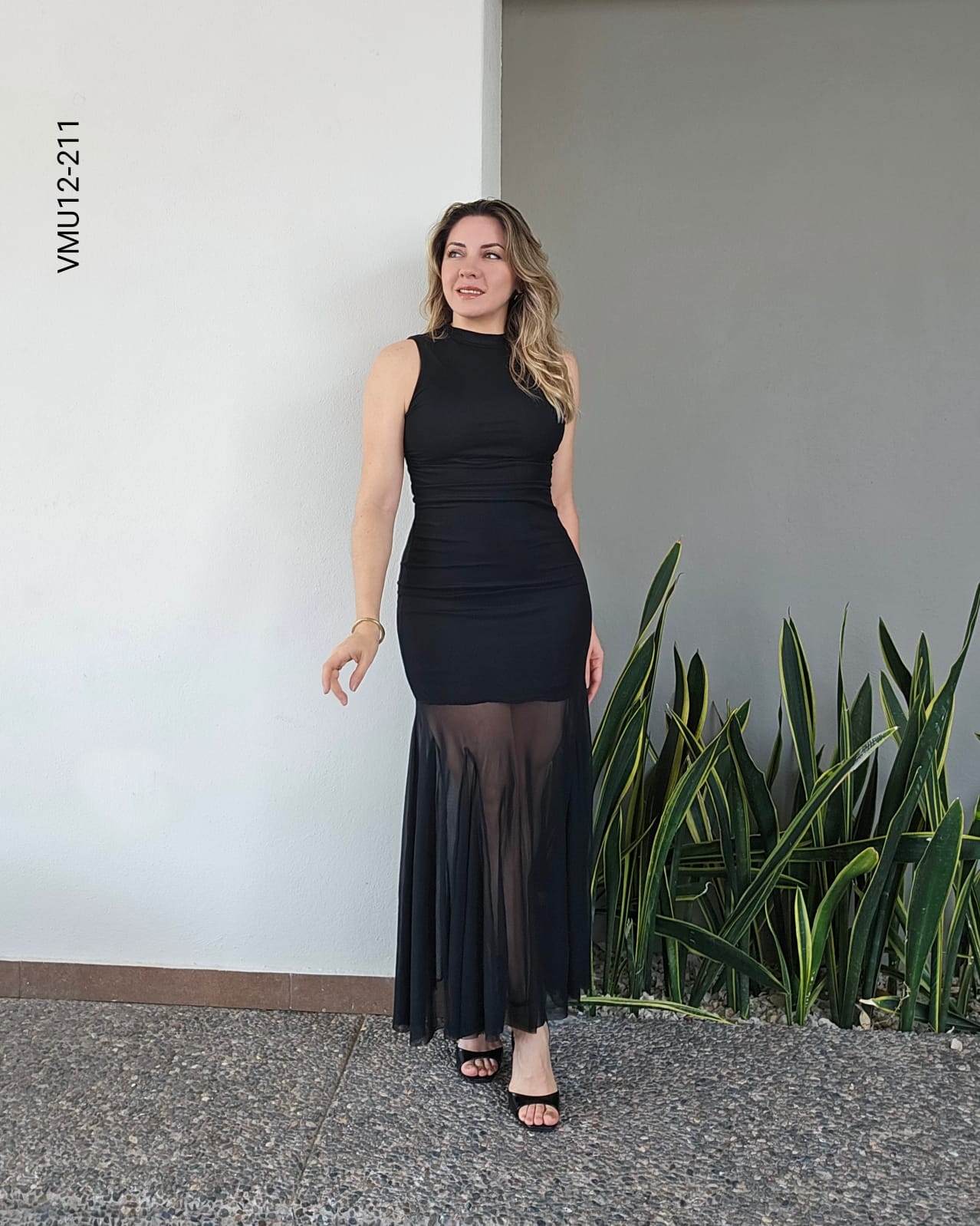 Vestido largo de gasa liviana L 211