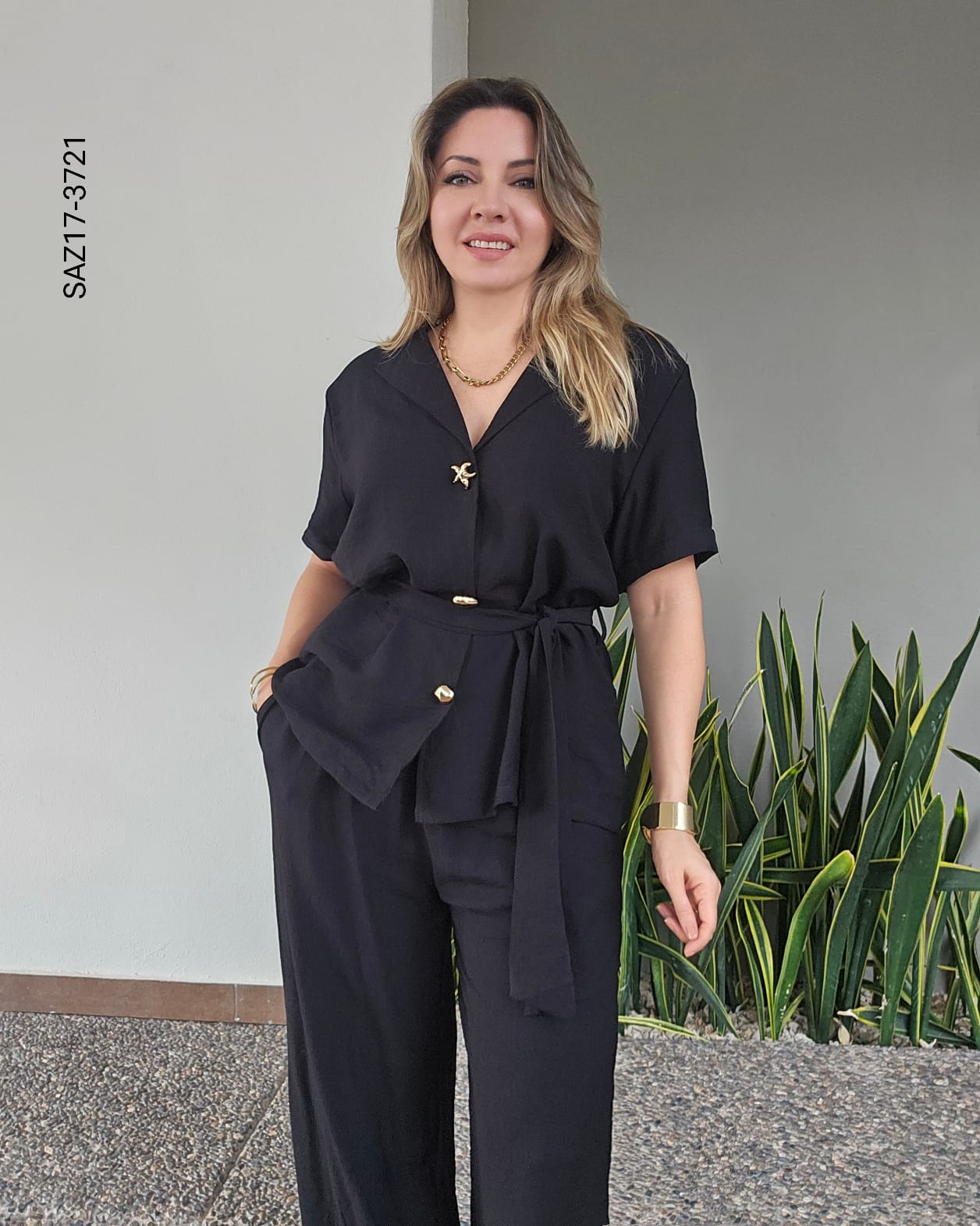 Set de blusa manga corta botones dorados Q 3721