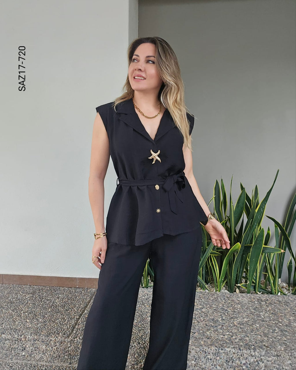Set de blusa sin manga y pantalón  Q 720