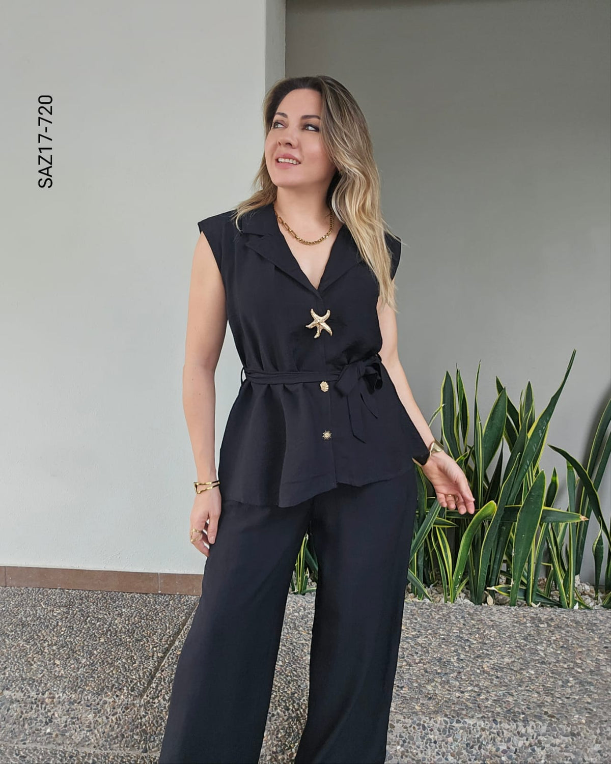 Set de blusa sin manga y pantalón  Q 720
