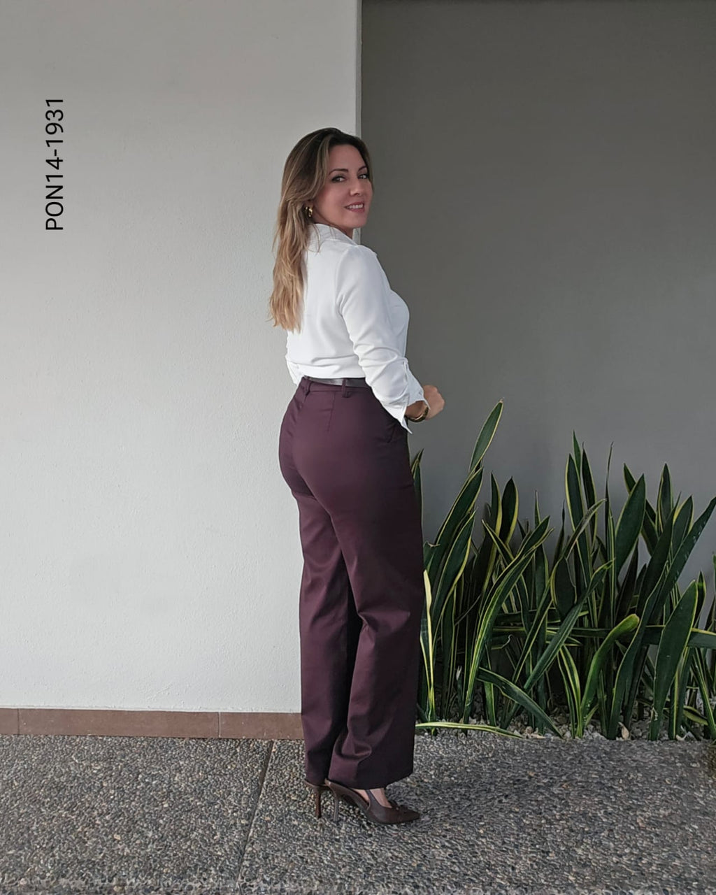 Pantalón corte recto wide leg  N 1931