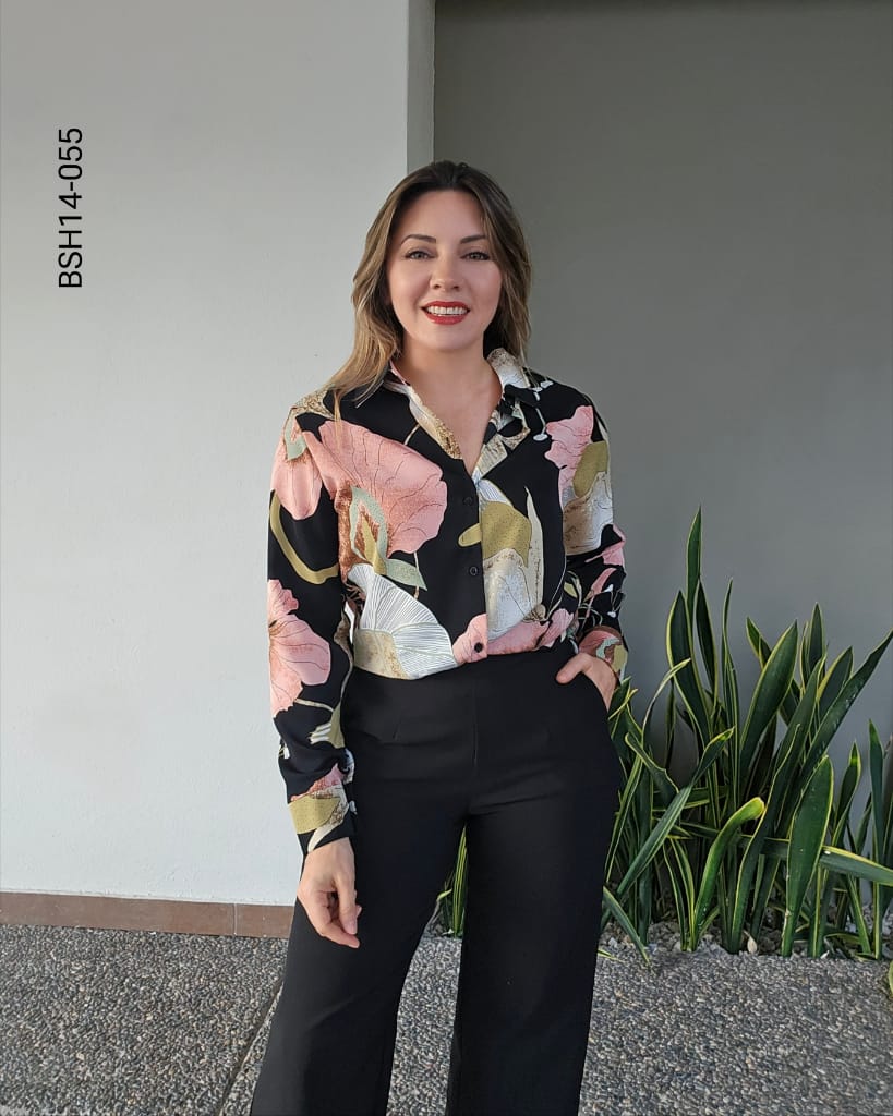 Blusa Camisera Satinada con Estampado de Flores N 055